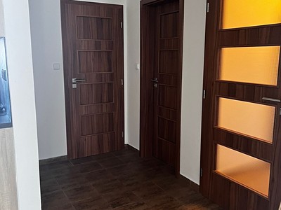 Квартира 3+kk в оренду, 90 м² (3 з 10)