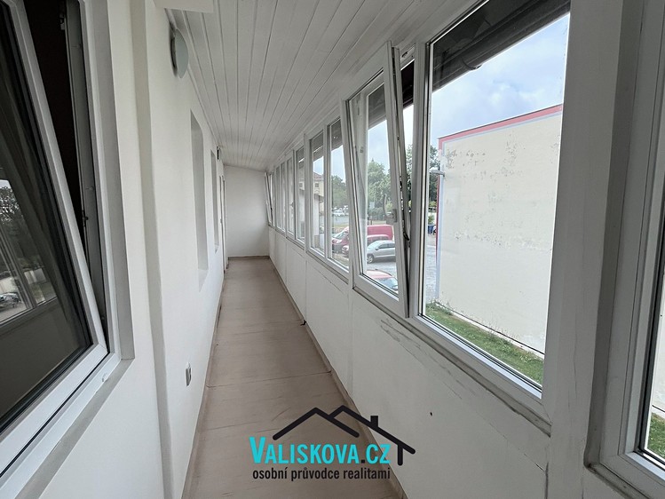 Квартира 1+kk в оренду, 39 м² (6 з 6)