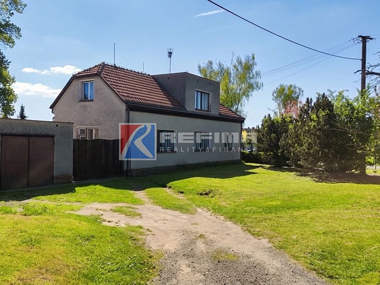 Haus zum Kauf, 243 m² (2 von 14)