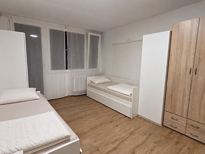 Pronájem bytu room, 25 m² (2 z 7)