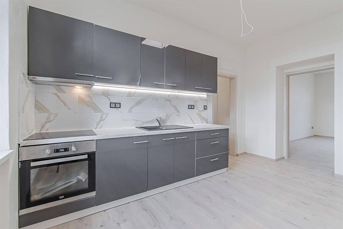 Pronájem bytu 2+1 54 m²