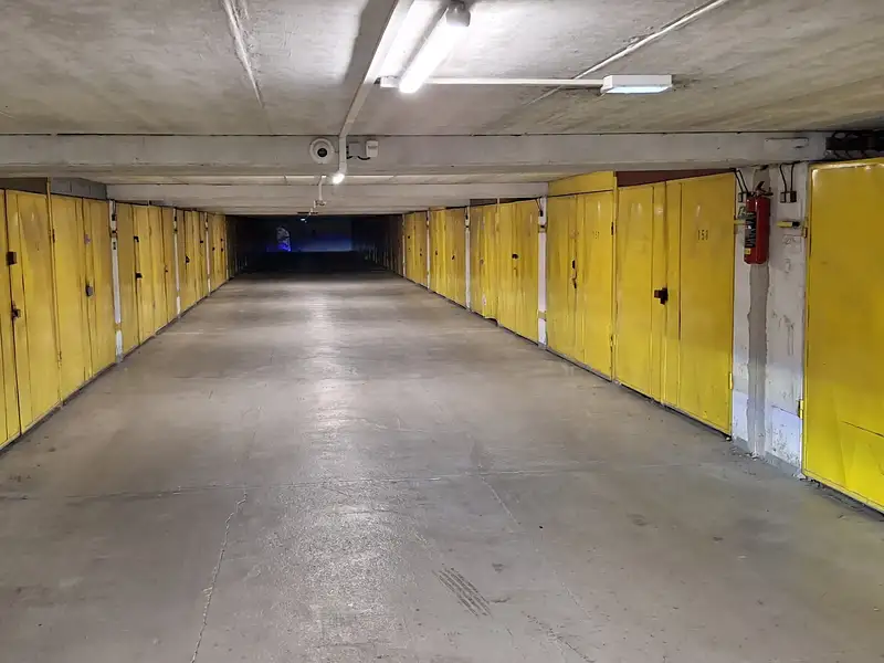 Prodej garáže 18 m², Praha – náhled fotky 3