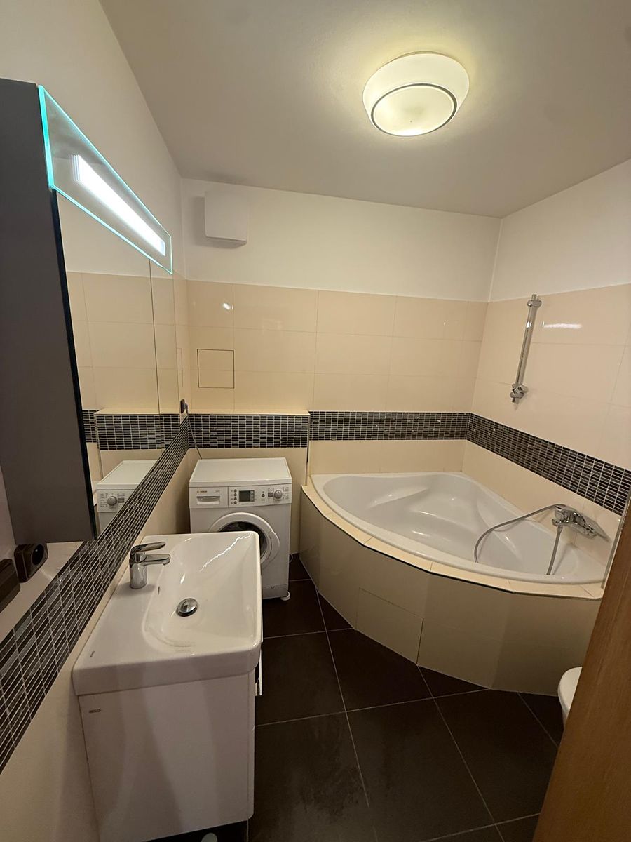 Pronájem bytu 1+kk 40 m² – fotografie 5