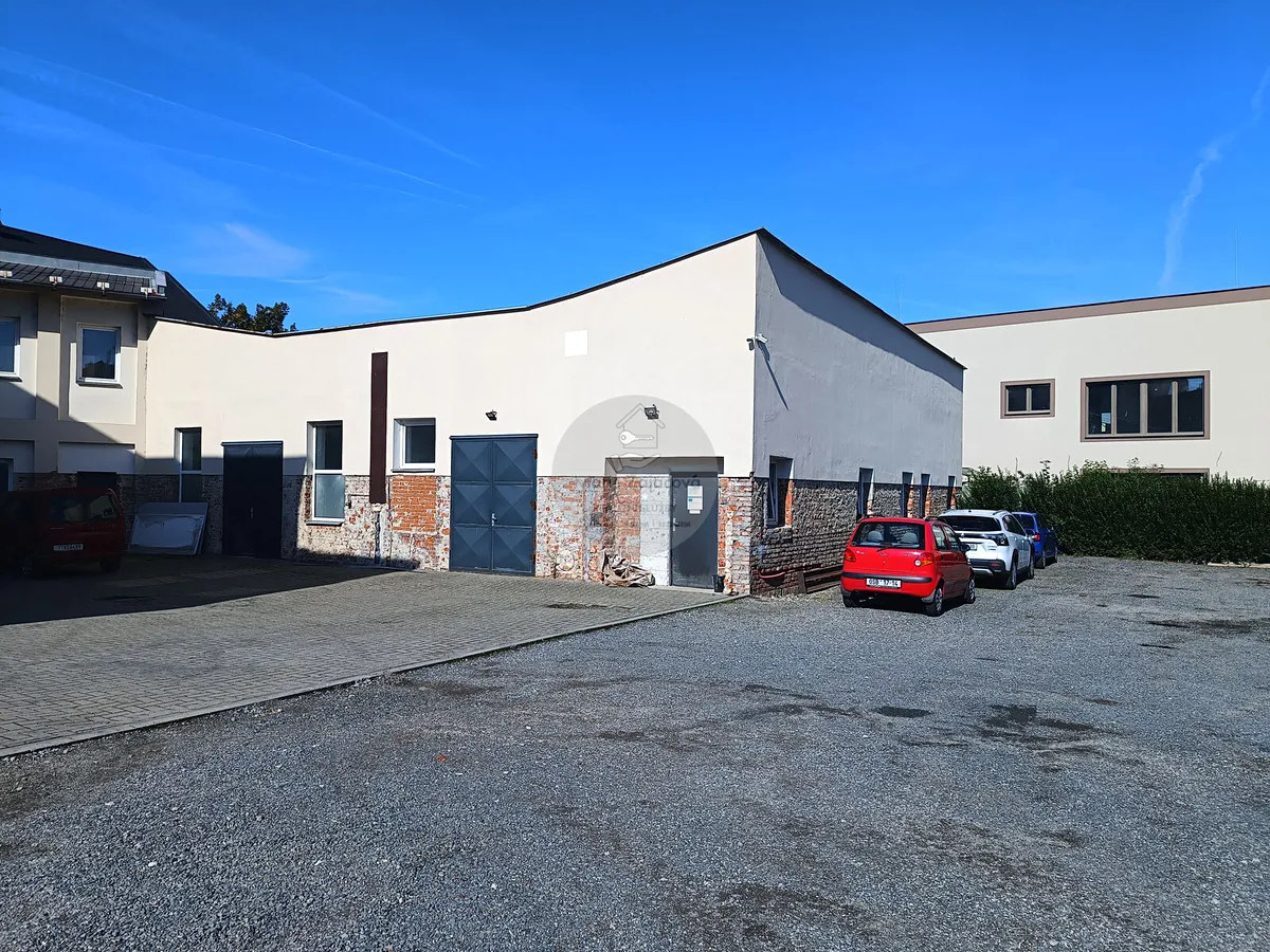 Pronájem obchodního prostoru 300 m²