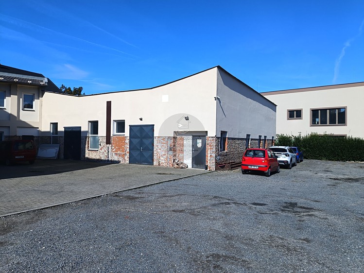 Gewerbefläche zur Miete, 300 m² (1 von 5)