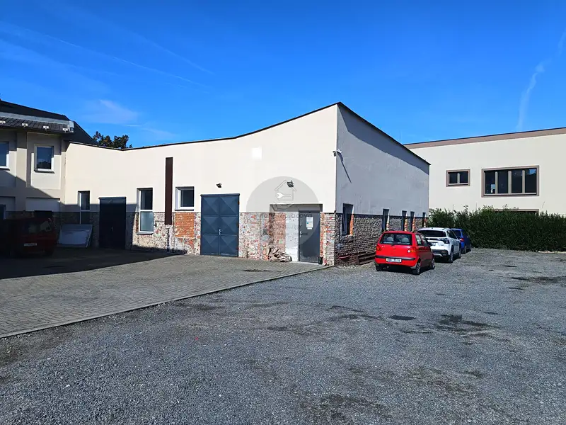 Pronájem obchodního prostoru 300 m², Ostrava – náhled fotky 1