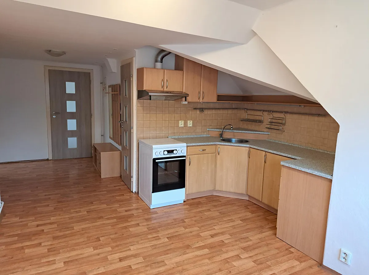 Pronájem bytu 2+kk 32 m²