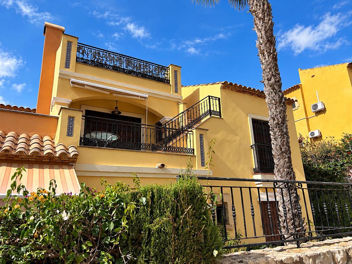 Prodej bytu 3+1 71 m², Algorfa – fotka 1 z 3