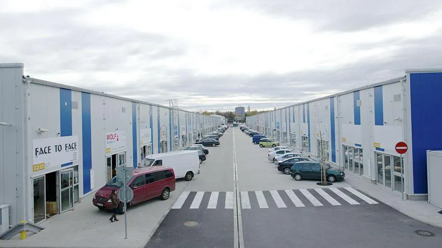 Pronájem obchodního prostoru 330 m²