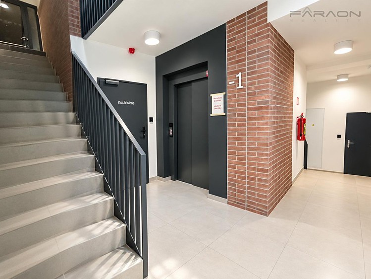 Квартира 2+kk в оренду, 55 м² (13 з 19)