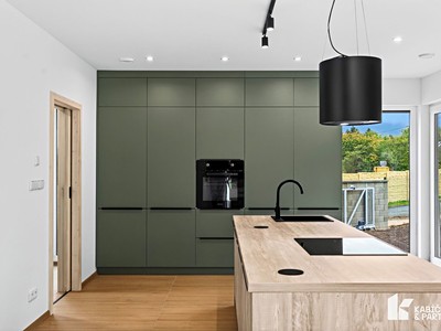 Haus zur Miete, 131 m² (2 von 49)