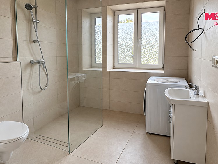 Pronájem bytu 3+kk, 77 m² (9 z 15)