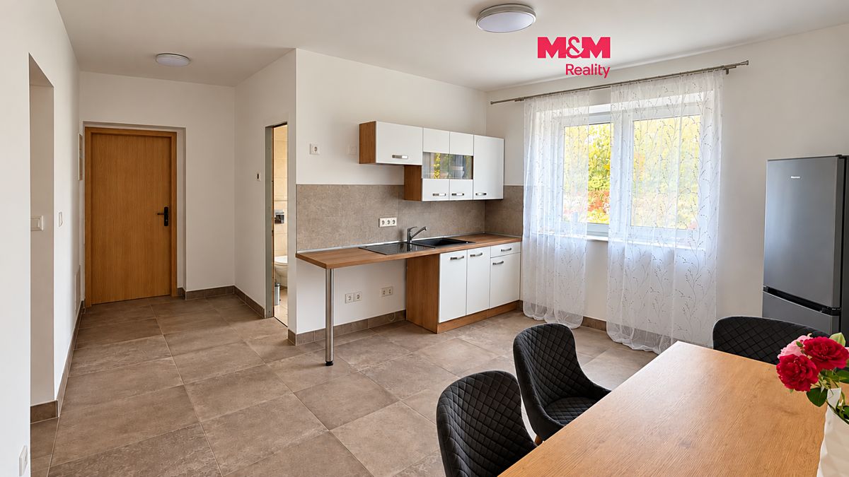 Pronájem bytu 3+kk 77 m²