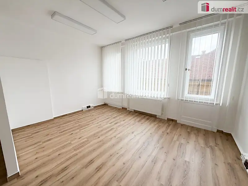 Pronájem kanceláře 30 m², Praha – náhled fotky 3