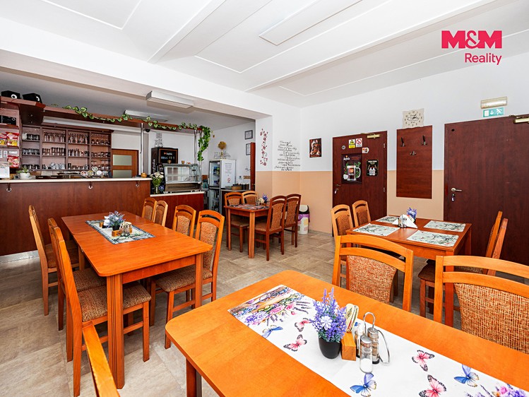 Prodej komerčního prostoru, 340 m² (9 z 25)
