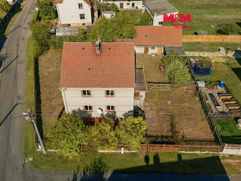 Prodej rodinného domu 200 m², pozemek 1109 m², Pavlíkov – náhled fotky 1