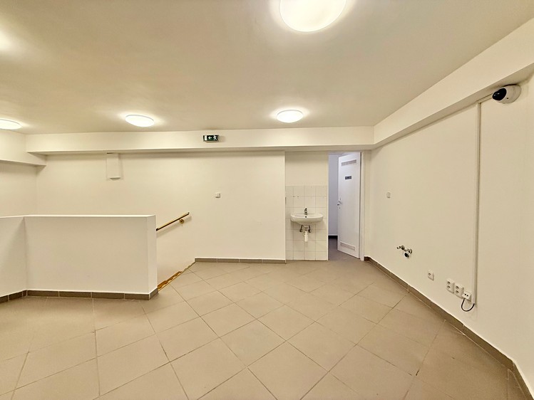 Комерційне приміщення в оренду, 120 м² (9 з 17)