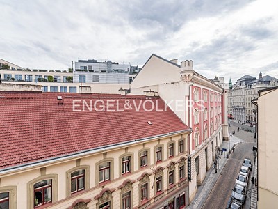Pronájem bytu 2+1, 72 m² (3 z 11)