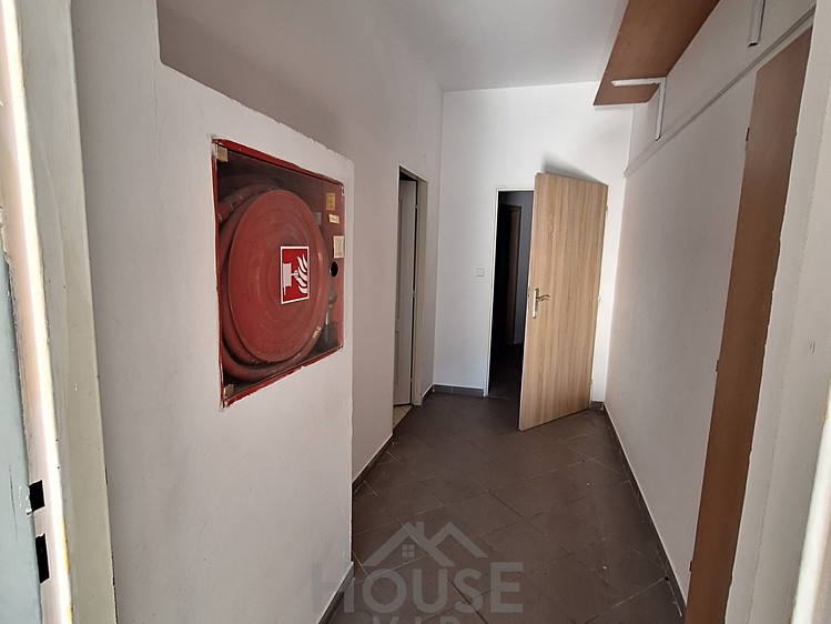 Комерційне приміщення на продаж, 58 м² (11 з 16)