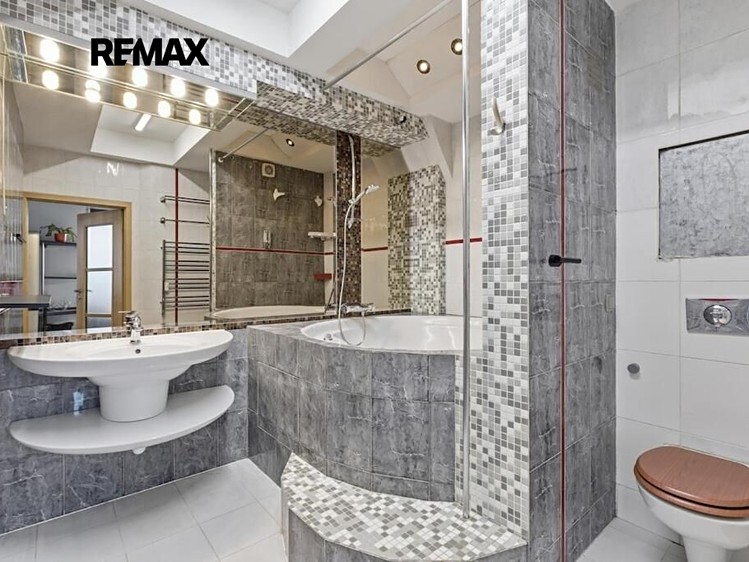 Квартира 2+kk на продаж, 86 м² (12 з 27)