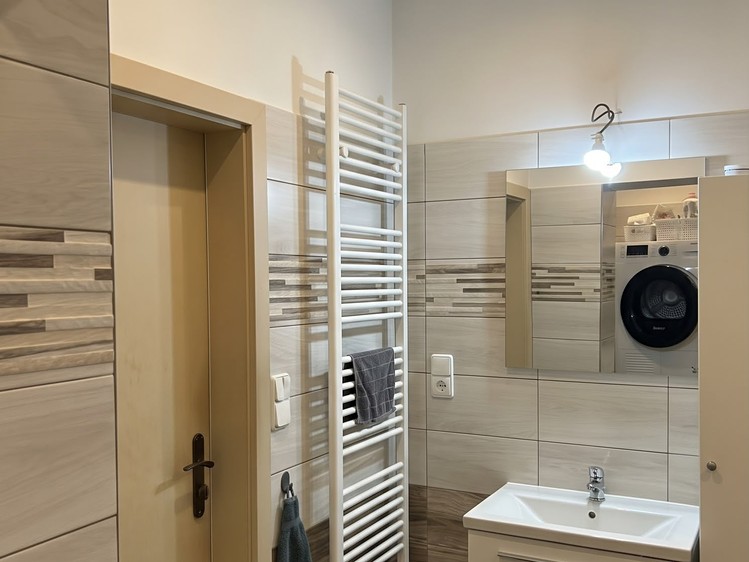 Квартира 3+kk в оренду, 61 м² (11 з 14)