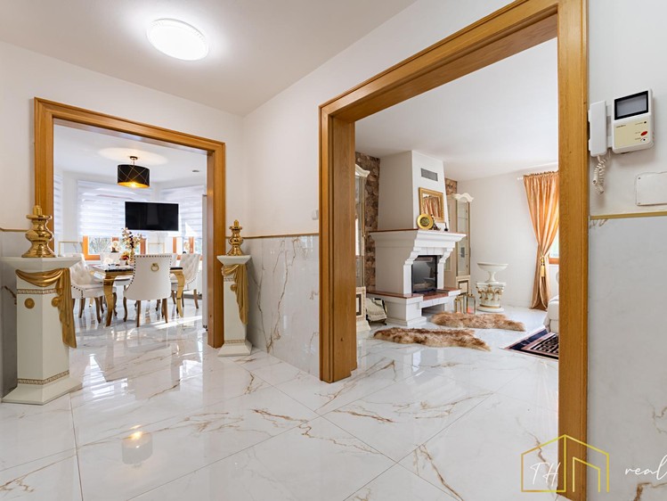 Prodej domu, 400 m² (31 z 60)