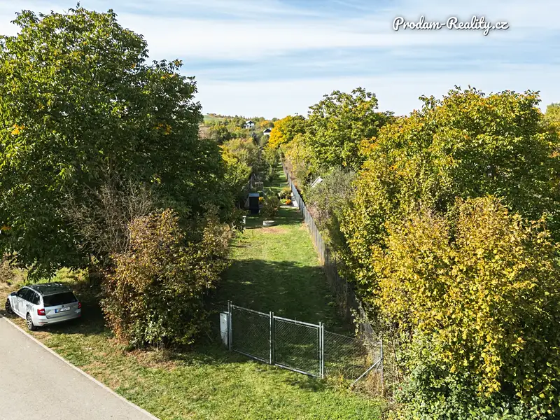 Prodej zahrady 890 m², Šlapanice – náhled fotky 2