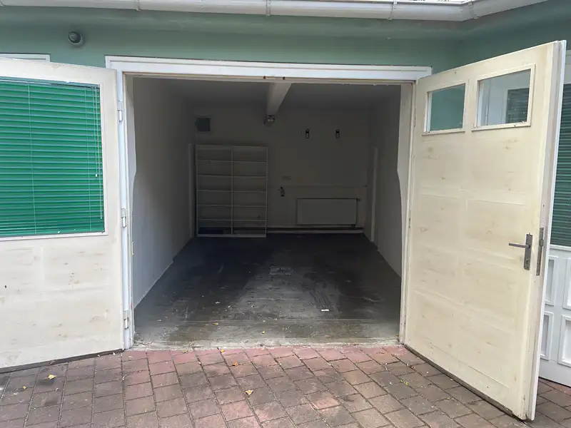 Pronájem garáže 21 m², Praha – náhled fotky 3