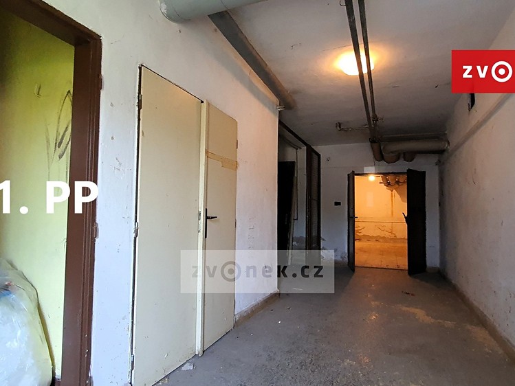 Комерційне приміщення в оренду, 365 м² (10 з 10)