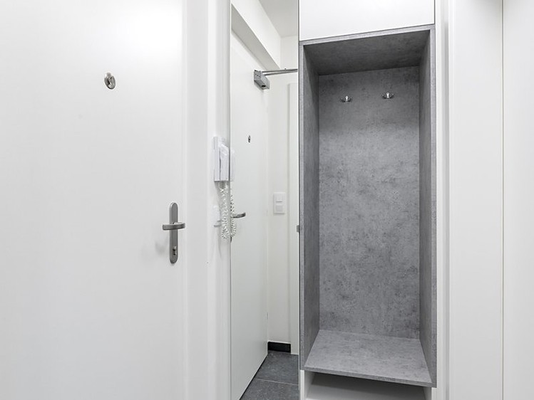Pronájem bytu 1+kk, 22 m² (7 z 12)