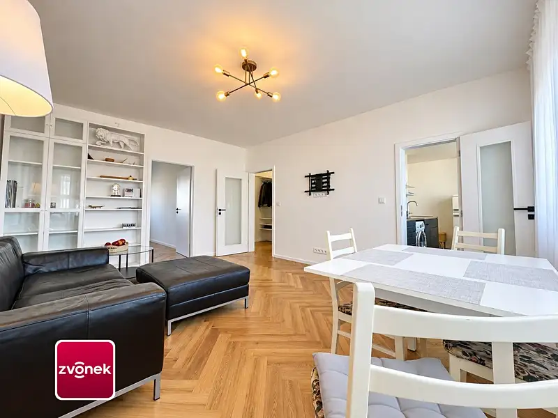 Pronájem bytu 3+1 72 m², Zlín – náhled fotky 1