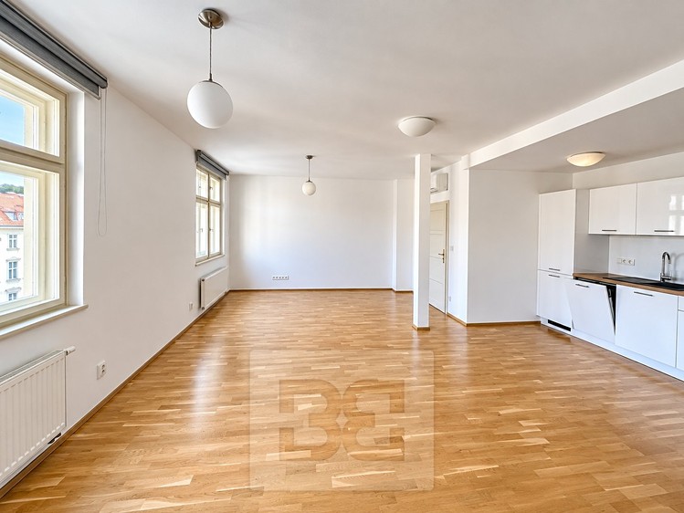 Pronájem bytu 2+kk, 72 m² (5 z 22)