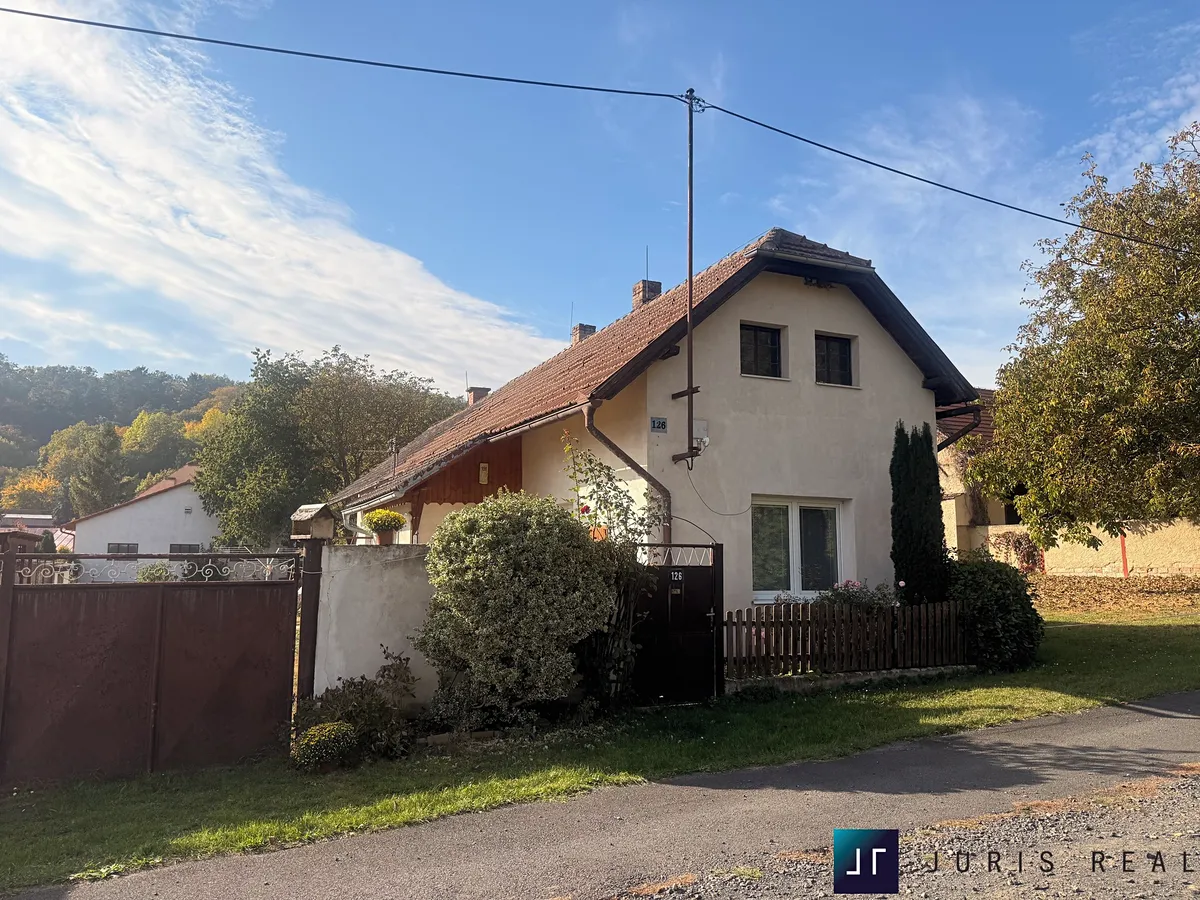 Prodej rodinného domu 115 m², pozemek 1556 m²