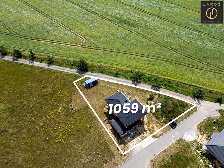 Будинок на продаж, 235 м² (30 з 30)