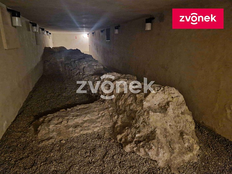 Pronájem komerčního prostoru, 650 m² (30 z 35)