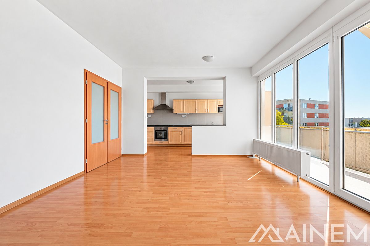 Pronájem bytu 3+kk 86 m²