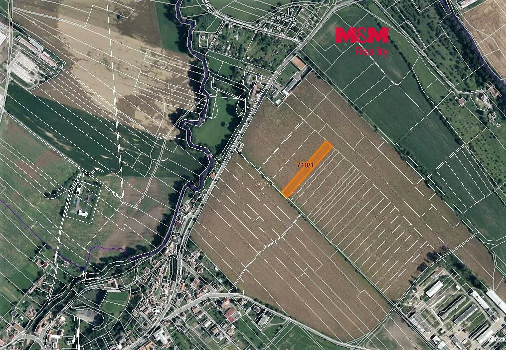 Prodej pole 916 m²