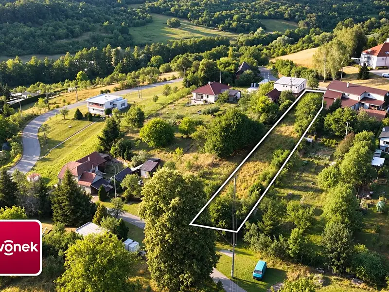 Prodej stavebního pozemku 1084 m², Svárov – náhled fotky 3