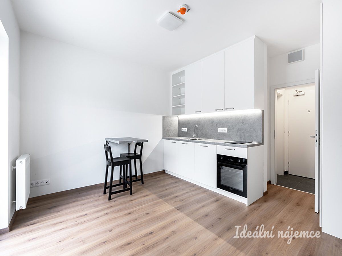 Pronájem bytu 1+kk 22 m², Tuchoměřice – fotka 1 z 3