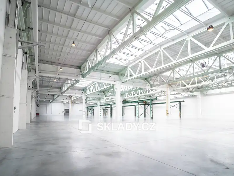 Pronájem skladového prostoru 3200 m², Bruntál – náhled fotky 2