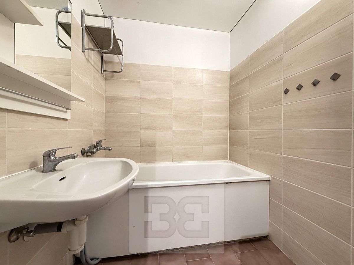 Pronájem bytu 3+1 62 m² – fotografie 2