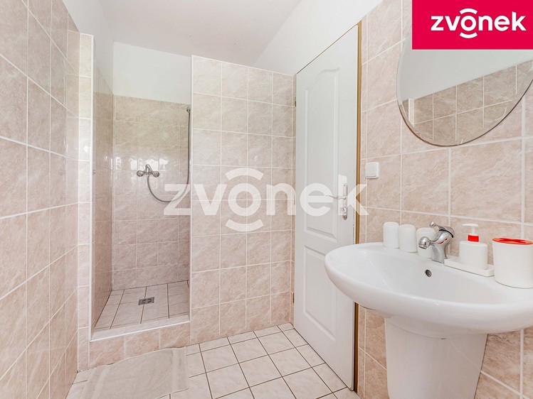 Будинок на продаж, 400 м² (28 з 40)