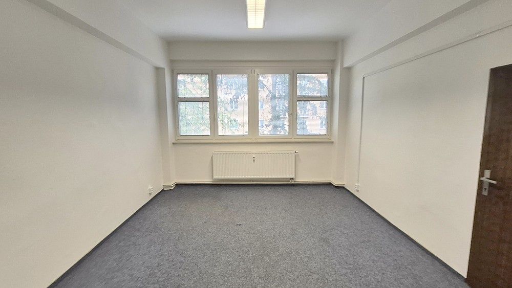 Pronájem kanceláře 17 m², Praha – fotka 1 z 3