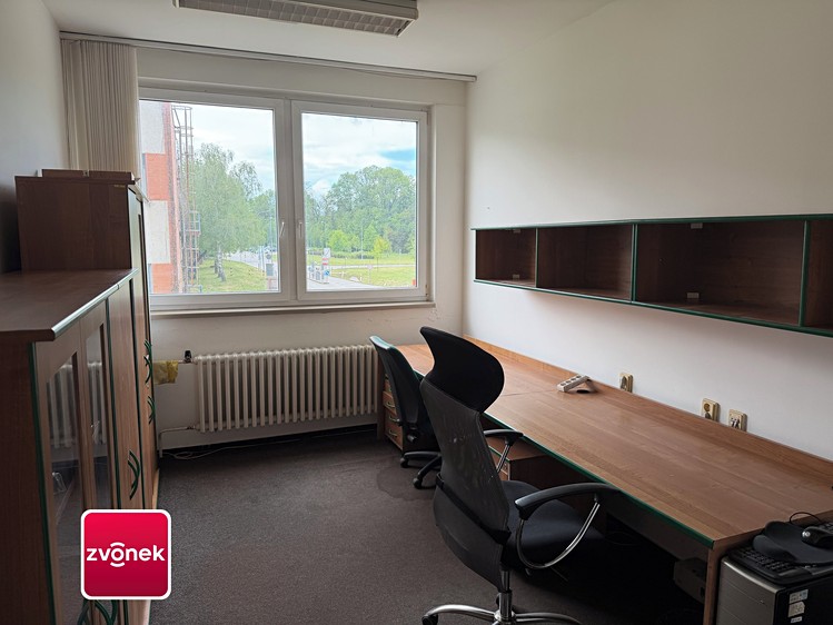 Комерційне приміщення в оренду, 151 м² (13 з 14)