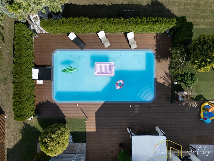 Prodej domu, 400 m² (2 z 60)