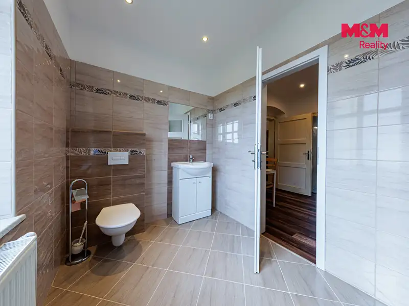 Pronájem bytu 1+1 33 m², Karlovy Vary – náhled fotky 3
