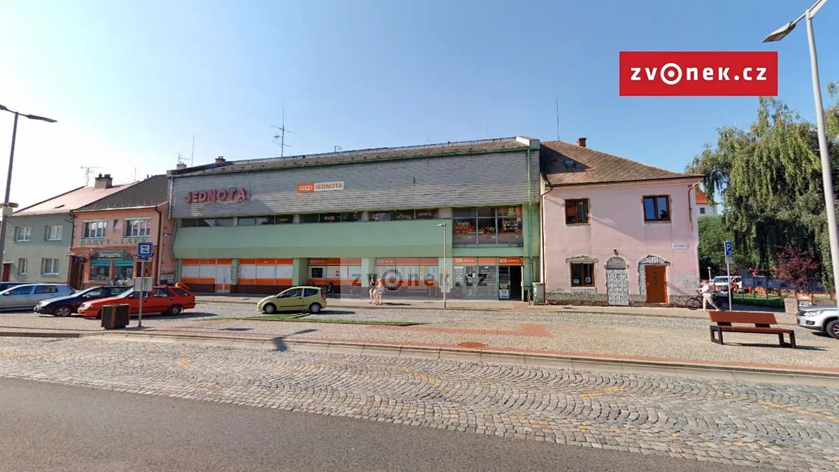 Pronájem obchodního prostoru 365 m²