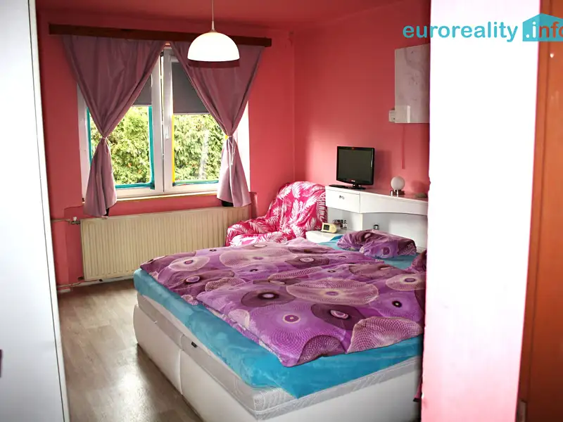 Prodej rodinného domu 295 m², pozemek 1452 m², Klatovy – náhled fotky 2