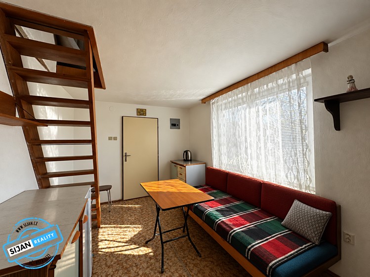 Prodej pozemku, 3 882 m² (3 z 11)
