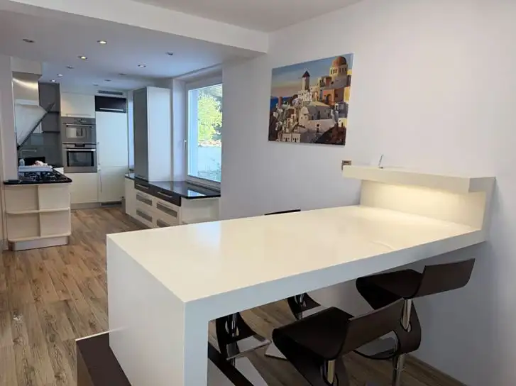 Pronájem bytu 4+1 92 m², Praha – náhled fotky 2